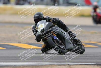 media/Jan-15-2023-SoCal Trackdays (Sun) [[c1237a034a]]/Turn 2 Set 2 (1155am)/